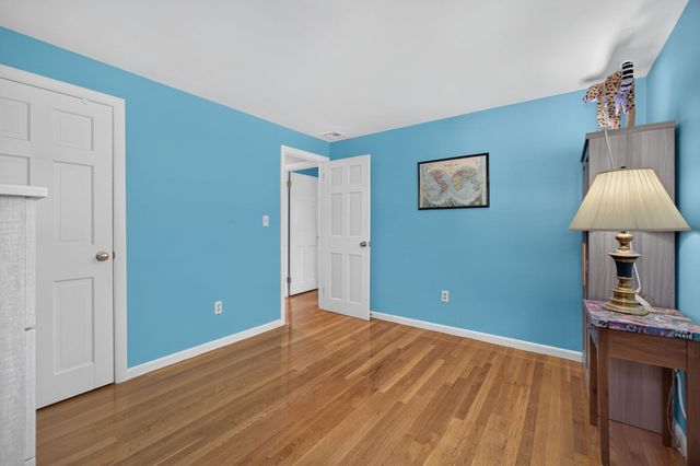23 Birch Rd, Waltham, MA 02451
