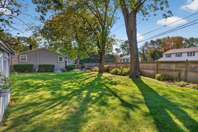 23 Birch Rd, Waltham, MA 02451