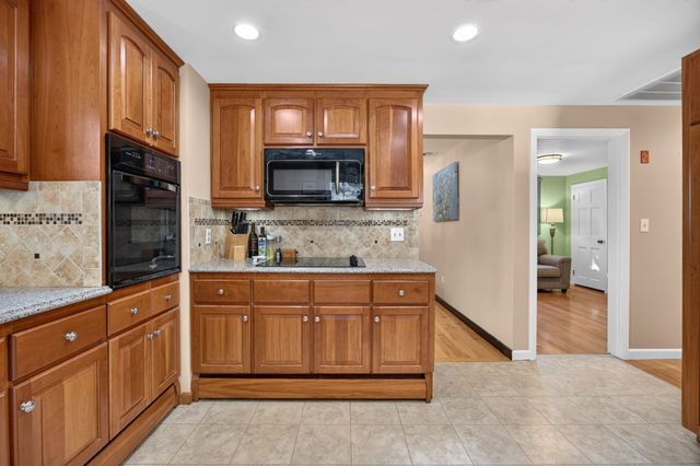 23 Birch Rd, Waltham, MA 02451