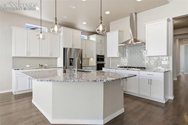 1878 Walnut Creek Court, Colorado Springs, CO 80921