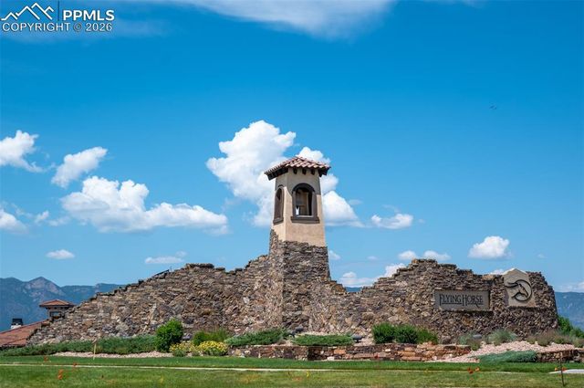 1878 Walnut Creek Court, Colorado Springs, CO 80921