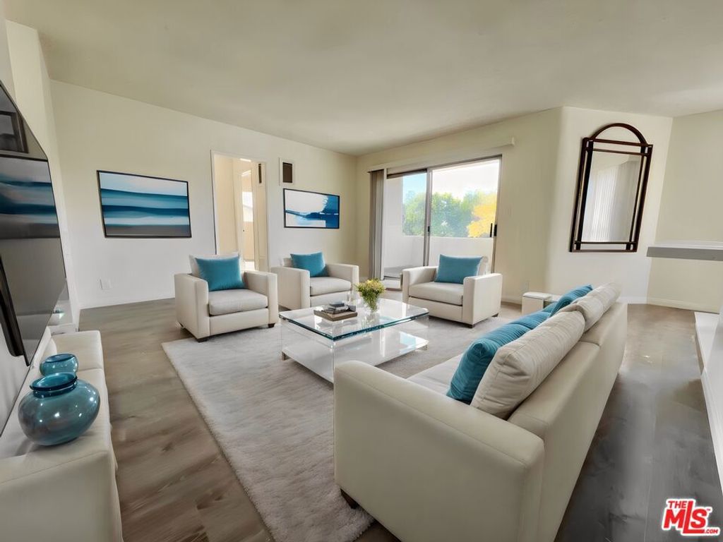 1426 S Orange Grove Avenue 6, Los Angeles, CA 90019