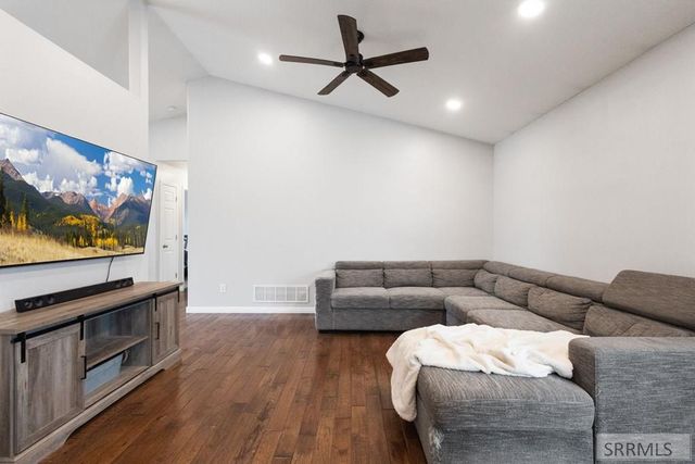 1170 S Jackson Drive, Ammon, ID 83406