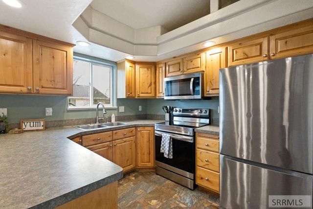 1170 S Jackson Drive, Ammon, ID 83406