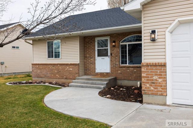 1170 S Jackson Drive, Ammon, ID 83406