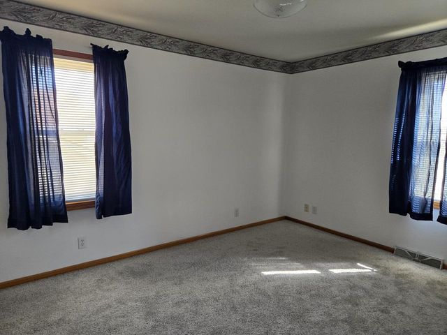 9325 W Darnel AVENUE, Milwaukee, WI 53224