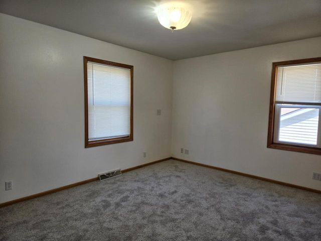 9325 W Darnel AVENUE, Milwaukee, WI 53224