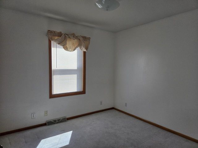 9325 W Darnel AVENUE, Milwaukee, WI 53224