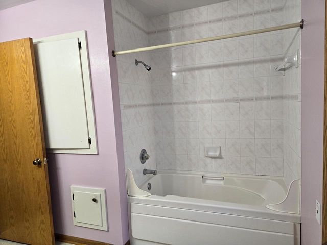 9325 W Darnel AVENUE, Milwaukee, WI 53224