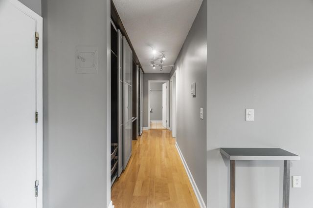 4110 Rahn Road 223, Eagan, MN 55122