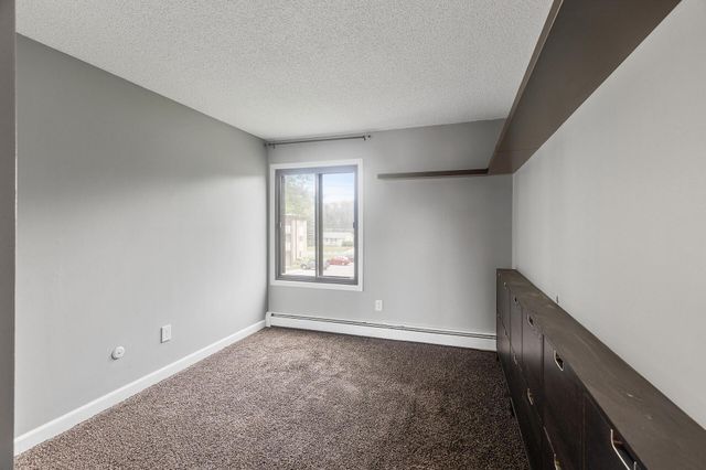 4110 Rahn Road 223, Eagan, MN 55122