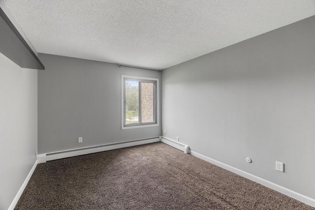 4110 Rahn Road 223, Eagan, MN 55122