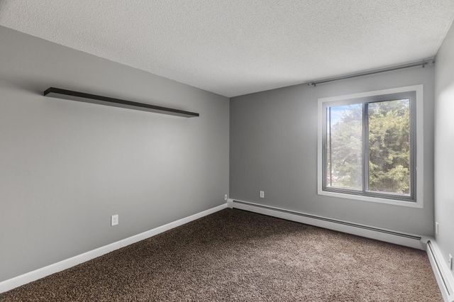 4110 Rahn Road 223, Eagan, MN 55122