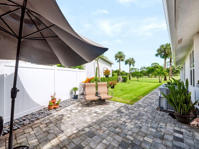 12920 Touchstone Place, Palm Beach Gardens, FL 33418
