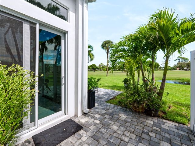 12920 Touchstone Place, Palm Beach Gardens, FL 33418