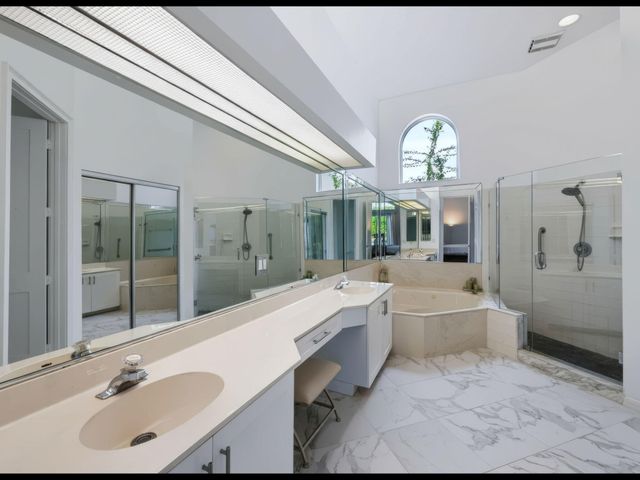 12920 Touchstone Place, Palm Beach Gardens, FL 33418
