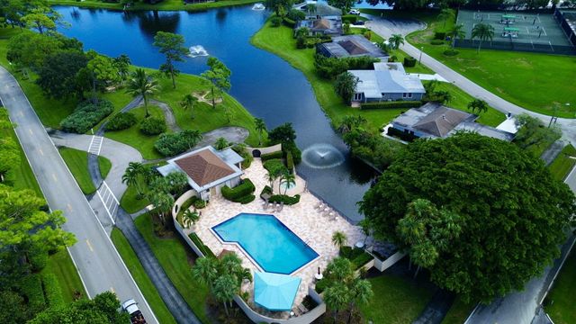 12920 Touchstone Place, Palm Beach Gardens, FL 33418