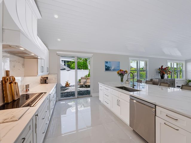 12920 Touchstone Place, Palm Beach Gardens, FL 33418
