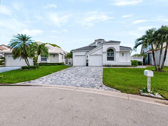 12920 Touchstone Place, Palm Beach Gardens, FL 33418