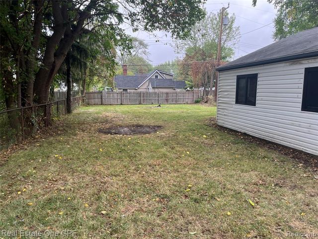 13705 Julius, Warren, MI 48089