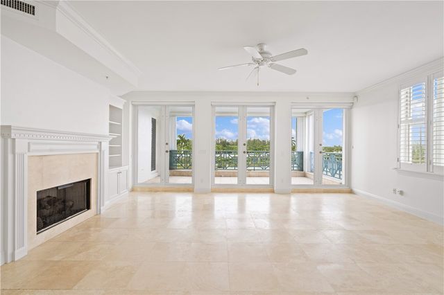 9025 Somerset Bay Lane 302, Vero Beach, FL 32963