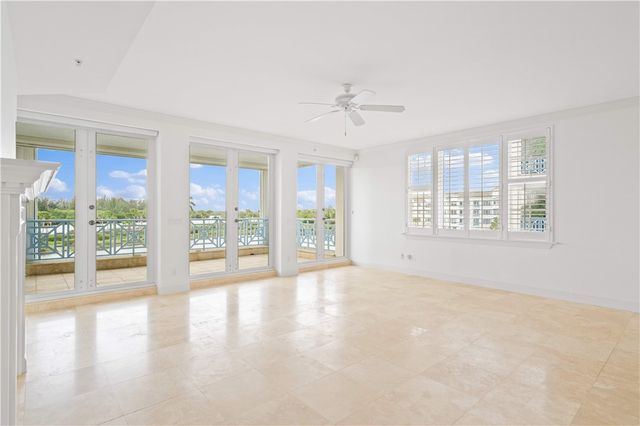 9025 Somerset Bay Lane 302, Vero Beach, FL 32963