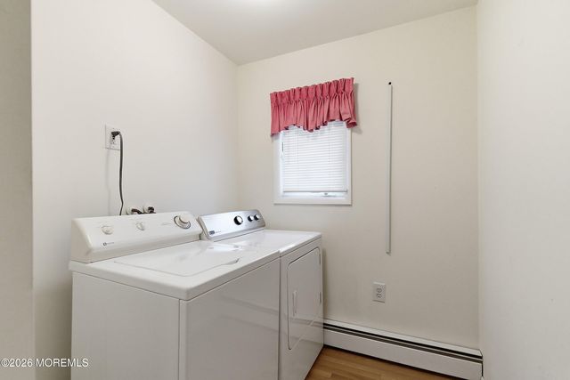 4 Ravenna Court, Toms River, NJ 08755