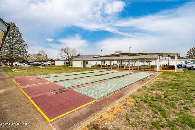 4 Ravenna Court, Toms River, NJ 08755