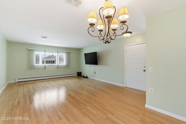 4 Ravenna Court, Toms River, NJ 08755