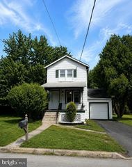 2260 W WALNUT ST, Colmar, PA 18915