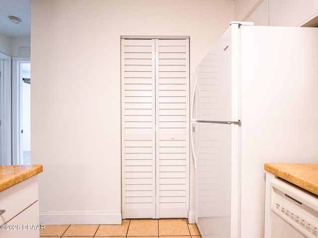 101 Bent Tree Dr Apt 75, Daytona Beach, FL 32114