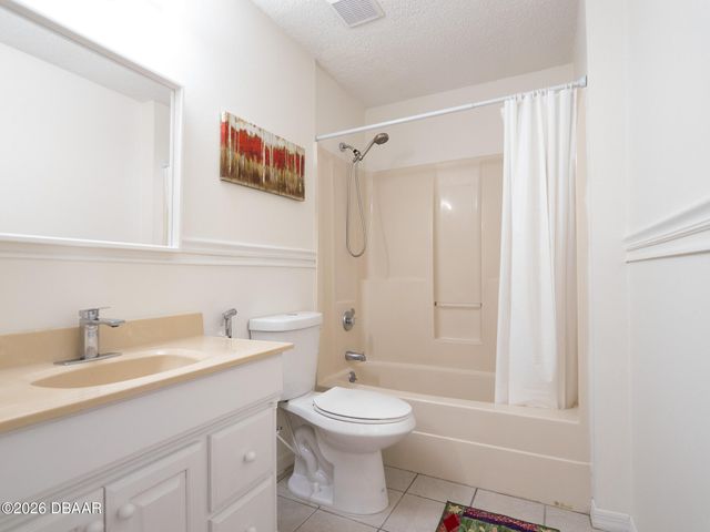 101 Bent Tree Dr Apt 75, Daytona Beach, FL 32114