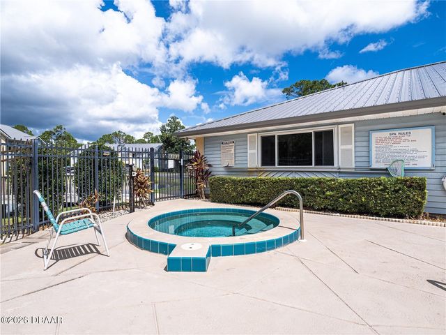 101 Bent Tree Dr Apt 75, Daytona Beach, FL 32114