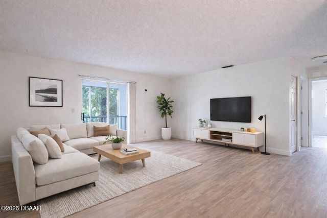 101 Bent Tree Dr Apt 75, Daytona Beach, FL 32114
