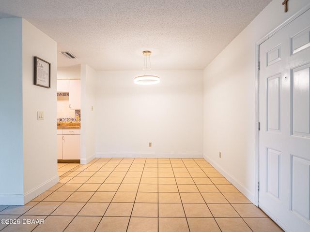 101 Bent Tree Dr Apt 75, Daytona Beach, FL 32114