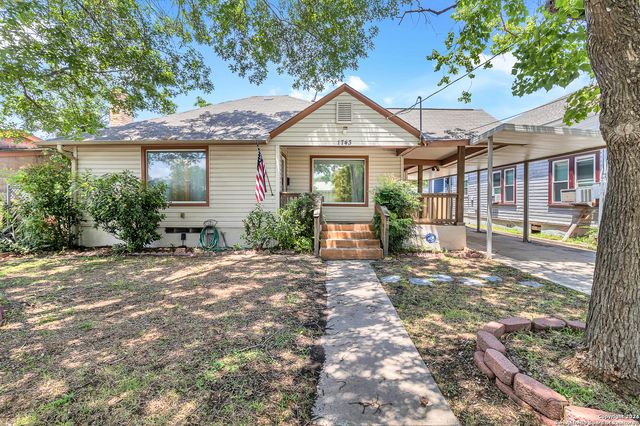 1743 W HUISACHE AVE, San Antonio, TX 78201