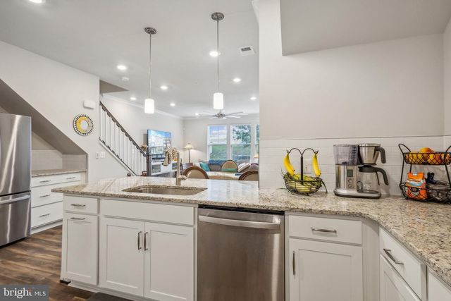 14917 RIVER WALK WAY, Woodbridge, VA 22191