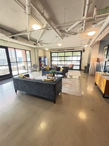 1900 12th Ave S Apt 307, Nashville, TN 37203