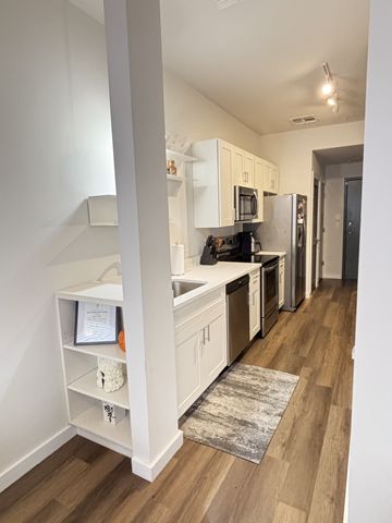 1900 12th Ave S Apt 307, Nashville, TN 37203