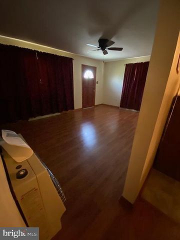 328 LEE ST, Strasburg, VA 22657