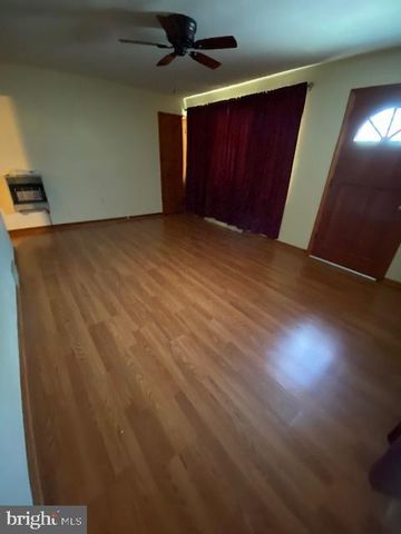 328 LEE ST, Strasburg, VA 22657