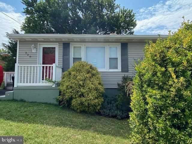 328 LEE ST, Strasburg, VA 22657