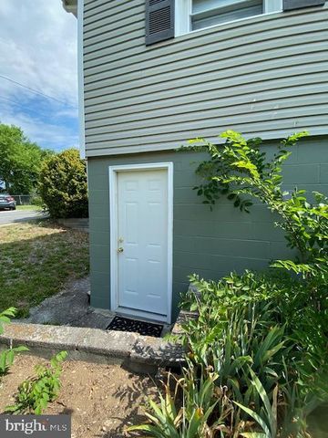 328 LEE ST, Strasburg, VA 22657