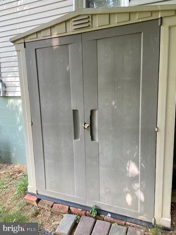 328 LEE ST, Strasburg, VA 22657
