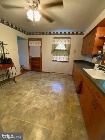 328 LEE ST, Strasburg, VA 22657