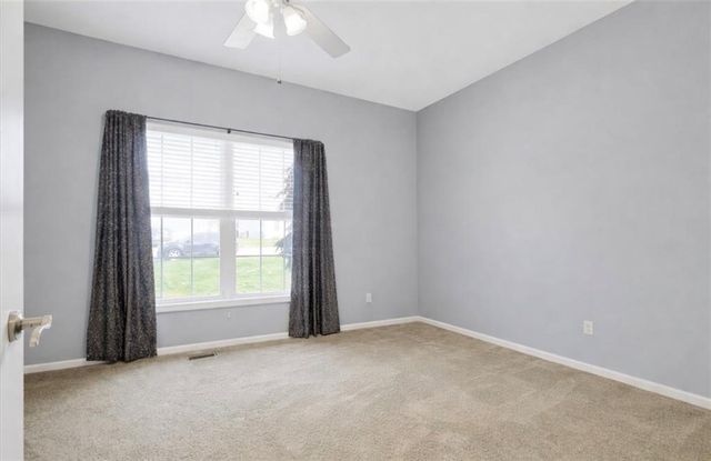 811 Cherry Lane, Smithville, MO 64089