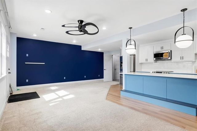 811 Cherry Lane, Smithville, MO 64089