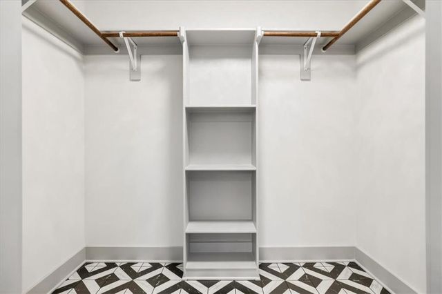 811 Cherry Lane, Smithville, MO 64089