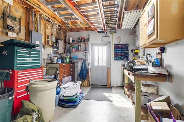 811 Cherry Lane, Smithville, MO 64089