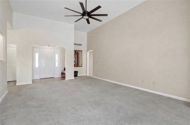 811 Cherry Lane, Smithville, MO 64089